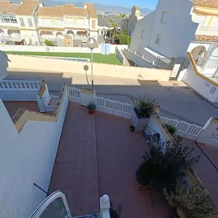 Adosado Tranquilo Familias Con Piscina