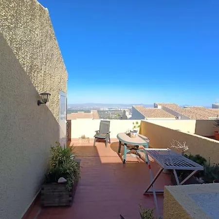 Holiday home Adosado Tranquilo Familias Con Piscina Gran Alacant