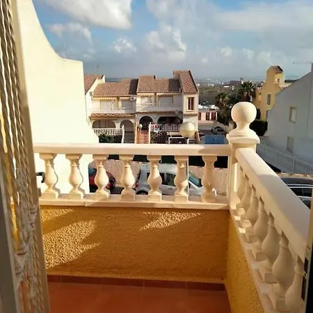 Adosado Tranquilo Familias Con Piscina Holiday home