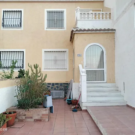 Holiday home Adosado Tranquilo Familias Con Piscina *